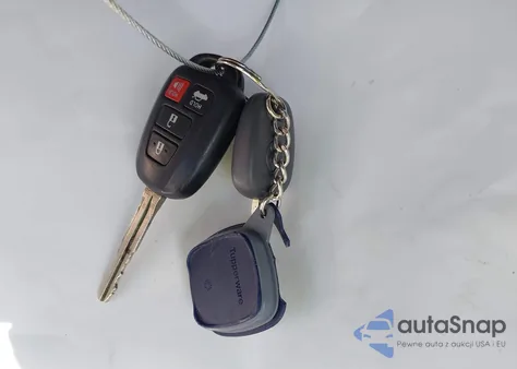 2016 Toyota Camry Le/Xle/Se/Xse from USA, damaged, VIN 4T4BF1FK7GR560723